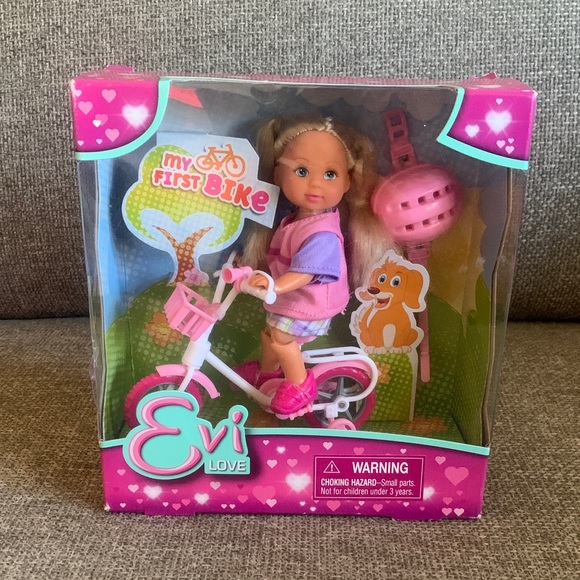Evi Love My First Bike Doll Playset - Picture 5 of 5